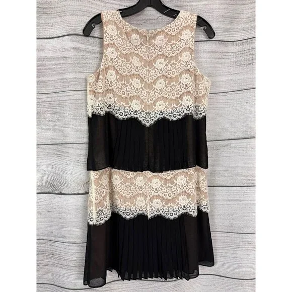 Jessica Simpson Lace & Pleated Sleeveless Dress Size 10 - Picture 4 of 4